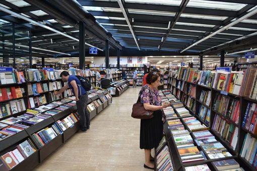 Adana Çakmak Plaza Kitapçılar